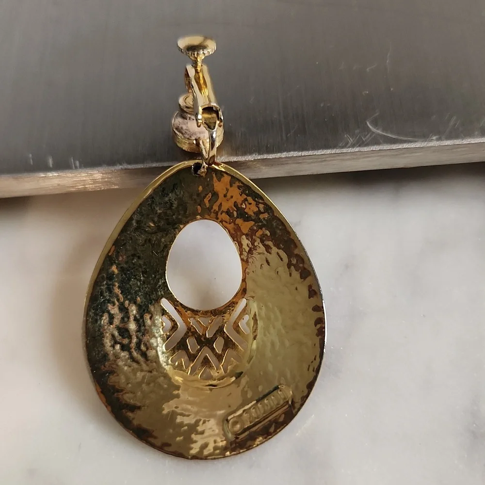 VTG Berebi Goldtone Earrings Marbeled Purple Enamel - Picture 3 of 5